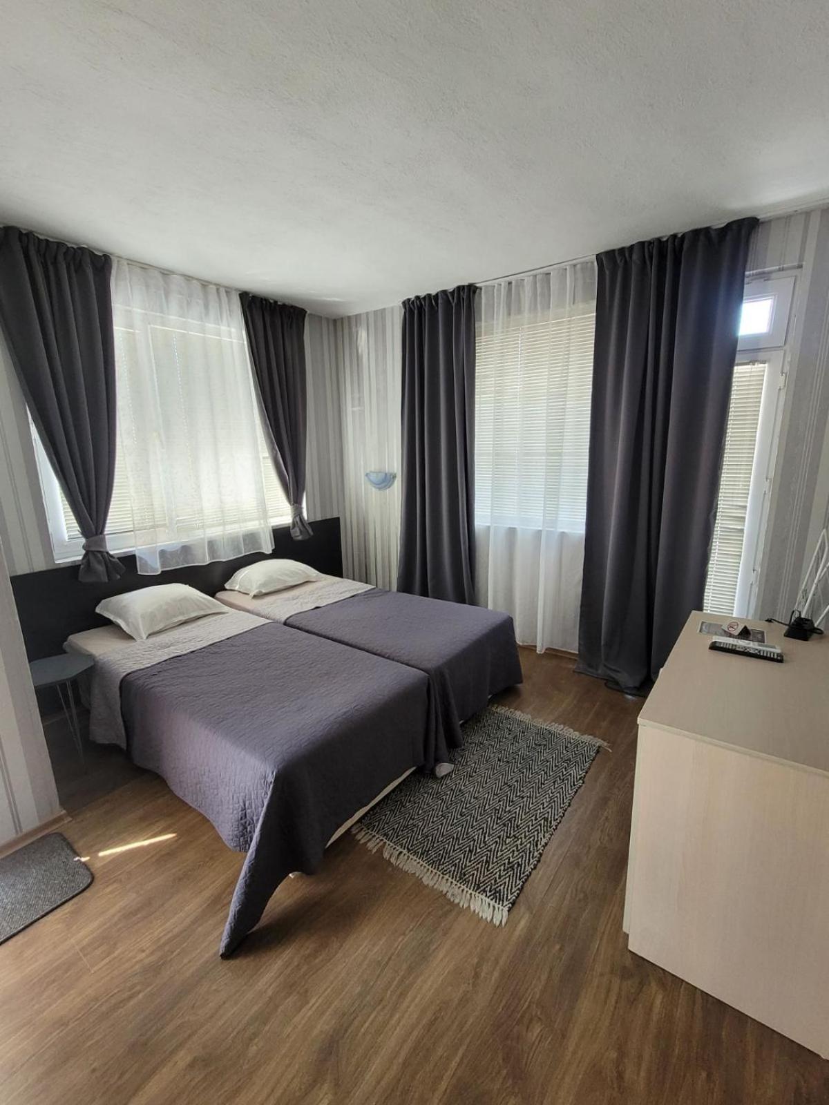 פומורי Guest House Taligarov מראה חיצוני תמונה